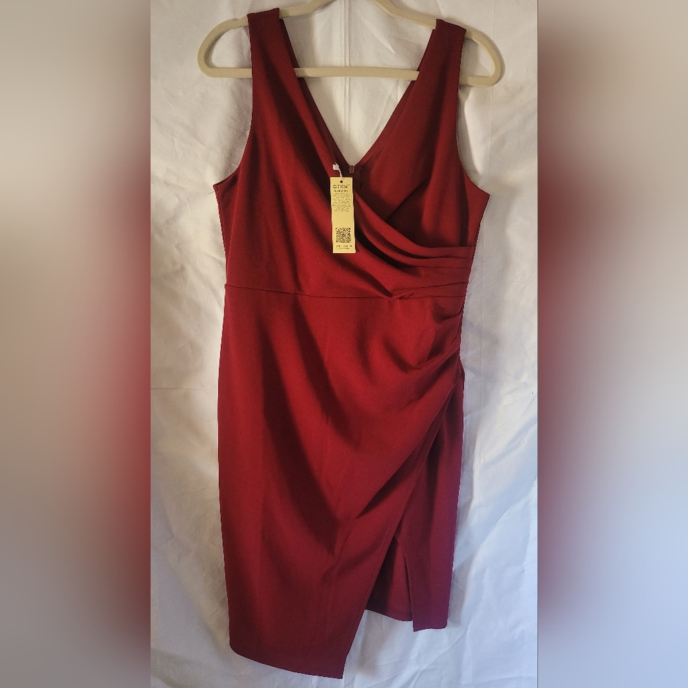 OTEN Brand. Elegant Red Sleeveless Dress (71A)